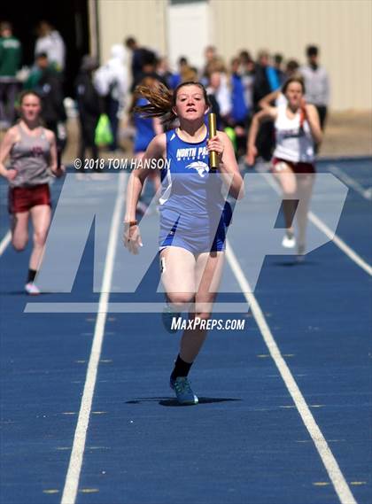 Thumbnail 2 in Bulldog Invitational photogallery.
