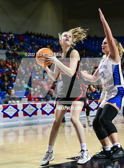 Thumbnail 3 in  Mammoth Spring vs. Norfork (AAA 1A State Final) photogallery.