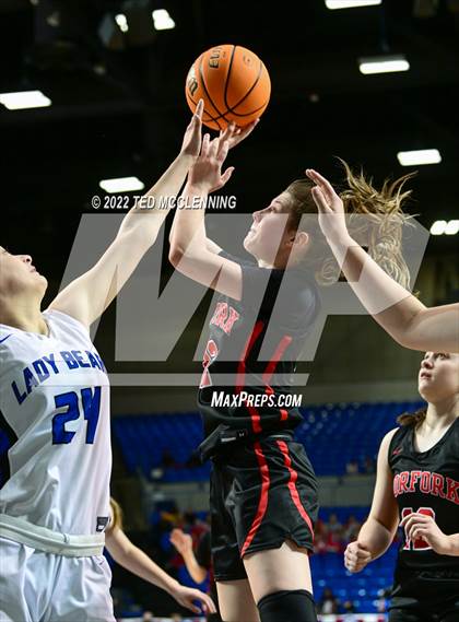 Thumbnail 2 in  Mammoth Spring vs. Norfork (AAA 1A State Final) photogallery.