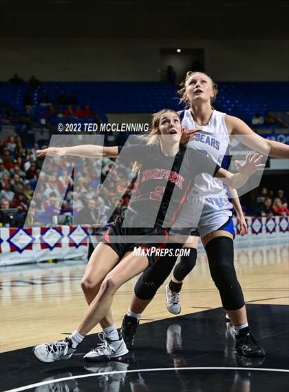 Thumbnail 2 in  Mammoth Spring vs. Norfork (AAA 1A State Final) photogallery.