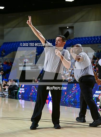 Thumbnail 3 in  Mammoth Spring vs. Norfork (AAA 1A State Final) photogallery.