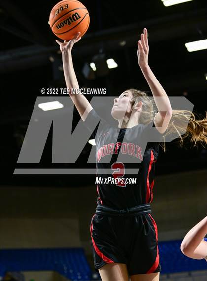 Thumbnail 2 in  Mammoth Spring vs. Norfork (AAA 1A State Final) photogallery.