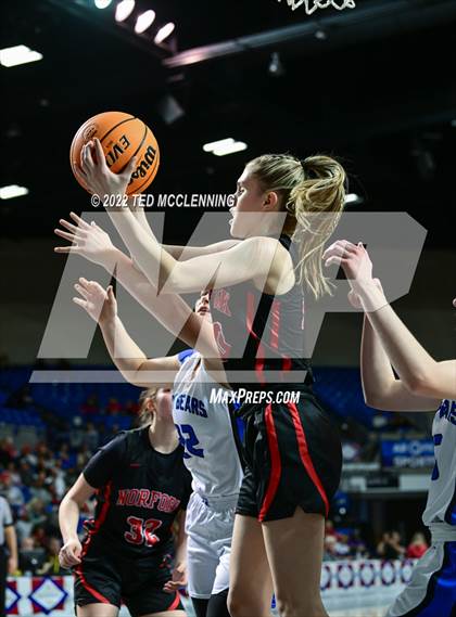 Thumbnail 2 in  Mammoth Spring vs. Norfork (AAA 1A State Final) photogallery.
