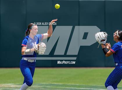 Thumbnail 3 in Midway vs. Pearland photogallery.