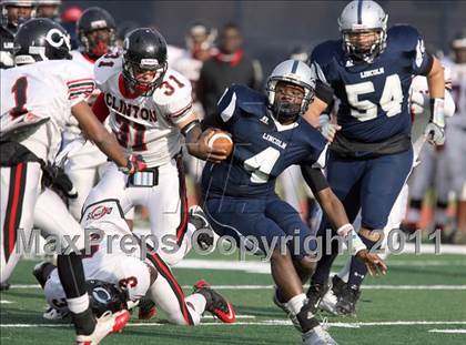 Thumbnail 2 in Lincoln vs. Clinton (PSAL Championship Division Quarterfinal) photogallery.