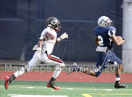 Thumbnail 2 in Lincoln vs. Clinton (PSAL Championship Division Quarterfinal) photogallery.