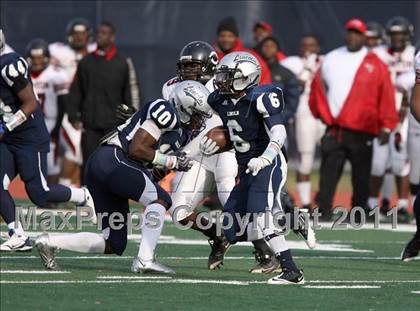 Thumbnail 2 in Lincoln vs. Clinton (PSAL Championship Division Quarterfinal) photogallery.