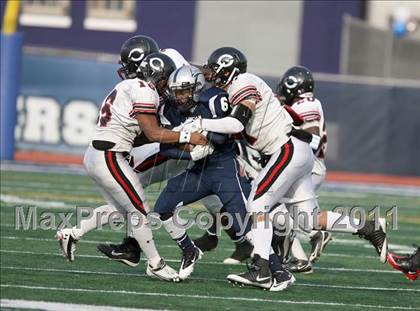 Thumbnail 2 in Lincoln vs. Clinton (PSAL Championship Division Quarterfinal) photogallery.
