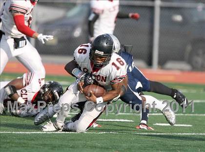 Thumbnail 2 in Lincoln vs. Clinton (PSAL Championship Division Quarterfinal) photogallery.