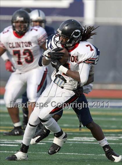 Thumbnail 3 in Lincoln vs. Clinton (PSAL Championship Division Quarterfinal) photogallery.