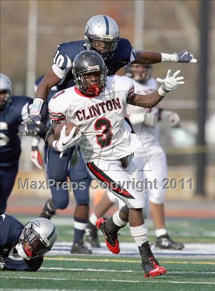 Thumbnail 2 in Lincoln vs. Clinton (PSAL Championship Division Quarterfinal) photogallery.
