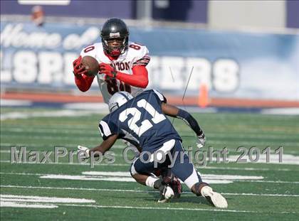 Thumbnail 2 in Lincoln vs. Clinton (PSAL Championship Division Quarterfinal) photogallery.