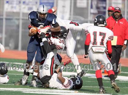Thumbnail 1 in Lincoln vs. Clinton (PSAL Championship Division Quarterfinal) photogallery.