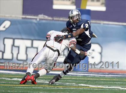 Thumbnail 2 in Lincoln vs. Clinton (PSAL Championship Division Quarterfinal) photogallery.