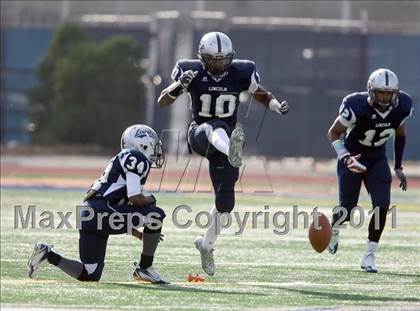 Thumbnail 1 in Lincoln vs. Clinton (PSAL Championship Division Quarterfinal) photogallery.