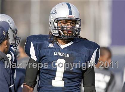 Thumbnail 1 in Lincoln vs. Clinton (PSAL Championship Division Quarterfinal) photogallery.