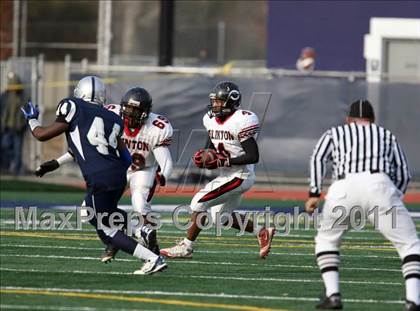 Thumbnail 2 in Lincoln vs. Clinton (PSAL Championship Division Quarterfinal) photogallery.