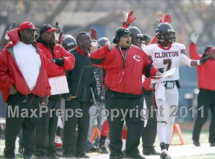 Thumbnail 2 in Lincoln vs. Clinton (PSAL Championship Division Quarterfinal) photogallery.