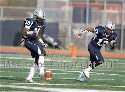 Thumbnail 3 in Lincoln vs. Clinton (PSAL Championship Division Quarterfinal) photogallery.