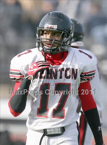 Thumbnail 3 in Lincoln vs. Clinton (PSAL Championship Division Quarterfinal) photogallery.