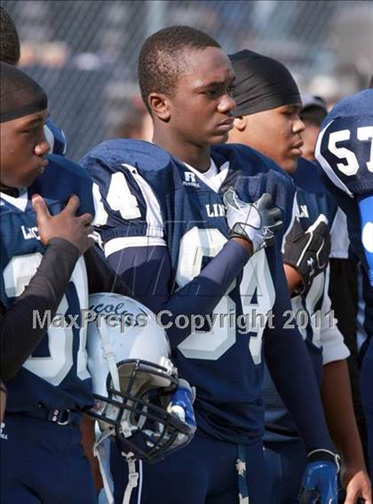 Thumbnail 2 in Lincoln vs. Clinton (PSAL Championship Division Quarterfinal) photogallery.