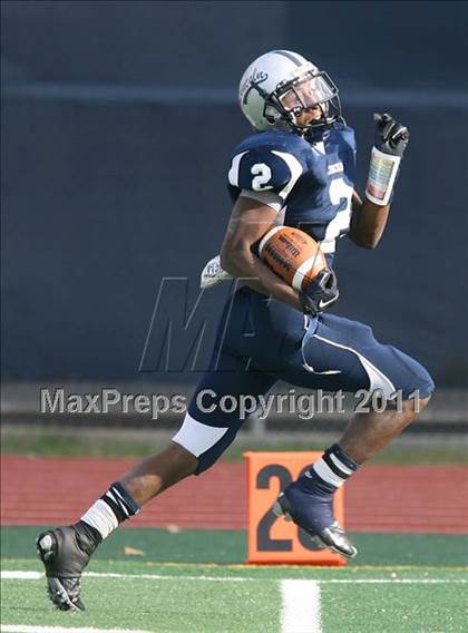 Thumbnail 3 in Lincoln vs. Clinton (PSAL Championship Division Quarterfinal) photogallery.