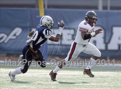 Thumbnail 3 in Lincoln vs. Clinton (PSAL Championship Division Quarterfinal) photogallery.