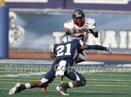 Thumbnail 3 in Lincoln vs. Clinton (PSAL Championship Division Quarterfinal) photogallery.