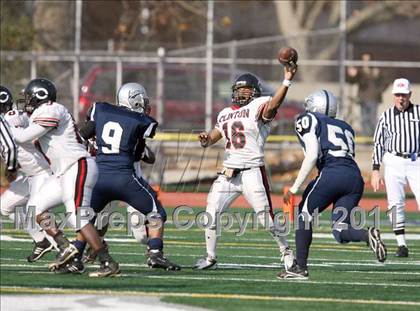 Thumbnail 1 in Lincoln vs. Clinton (PSAL Championship Division Quarterfinal) photogallery.