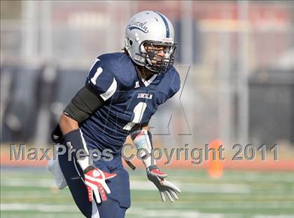 Thumbnail 2 in Lincoln vs. Clinton (PSAL Championship Division Quarterfinal) photogallery.
