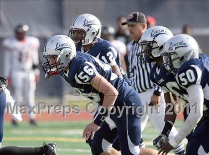 Thumbnail 2 in Lincoln vs. Clinton (PSAL Championship Division Quarterfinal) photogallery.