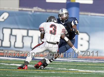 Thumbnail 2 in Lincoln vs. Clinton (PSAL Championship Division Quarterfinal) photogallery.
