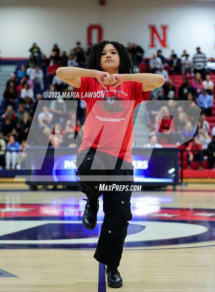 Thumbnail 3 in Gainesville @ Patriot (VHSL Class 6 Regional Semi-Final) photogallery.