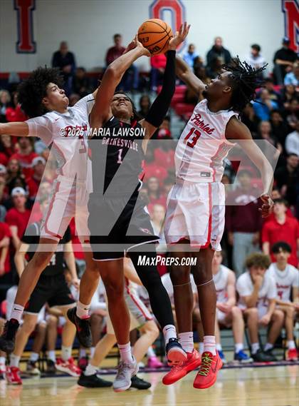 Thumbnail 3 in Gainesville @ Patriot (VHSL Class 6 Regional Semi-Final) photogallery.
