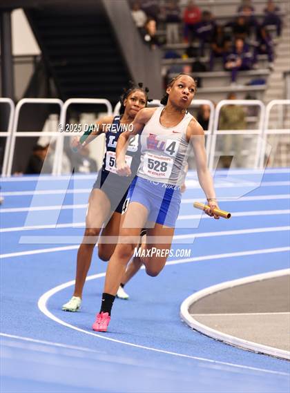 Thumbnail 2 in VHSL Indoor Track State Championships (4x200 - Class 5 & 6) photogallery.