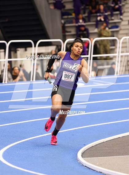 Thumbnail 3 in VHSL Indoor Track State Championships (4x200 - Class 5 & 6) photogallery.