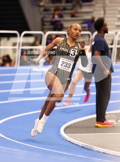 Thumbnail 2 in VHSL Indoor Track State Championships (4x200 - Class 5 & 6) photogallery.