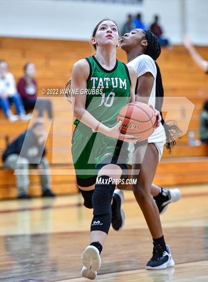 Thumbnail 3 in Tatum @ Jefferson photogallery.