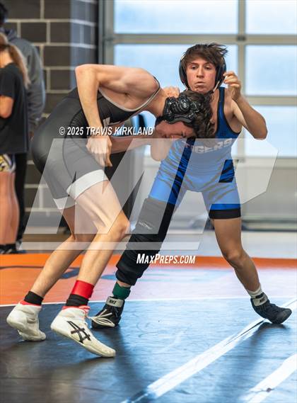 Thumbnail 2 in Scott Rohrer Invitational / Hoover Invitational photogallery.