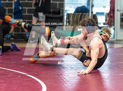 Thumbnail 3 in Scott Rohrer Invitational / Hoover Invitational photogallery.