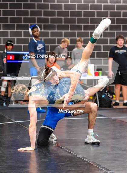 Thumbnail 3 in Scott Rohrer Invitational / Hoover Invitational photogallery.