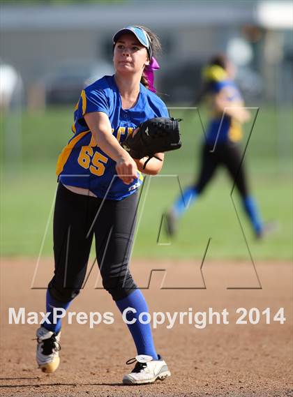 Thumbnail 3 in Del Campo vs. Colfax (Stephanie LeDoux Tournament) photogallery.