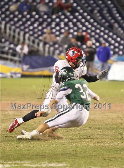 Thumbnail 3 in Poway vs. Vista (CIF SS D1 Final) photogallery.