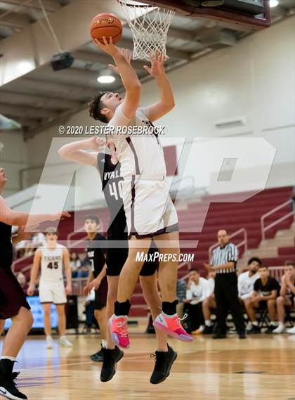 Thumbnail 1 in Uvalde @ Floresville photogallery.