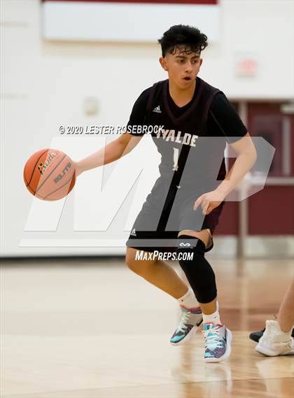 Thumbnail 2 in Uvalde @ Floresville photogallery.