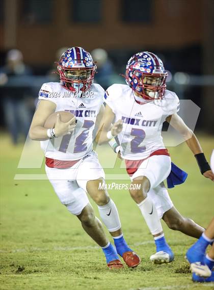 Thumbnail 1 in Knox City @ Perrin-Whitt photogallery.