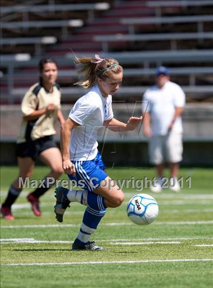 Thumbnail 2 in Faith Christian vs. Millennium (CIF SJS D7 Final) photogallery.