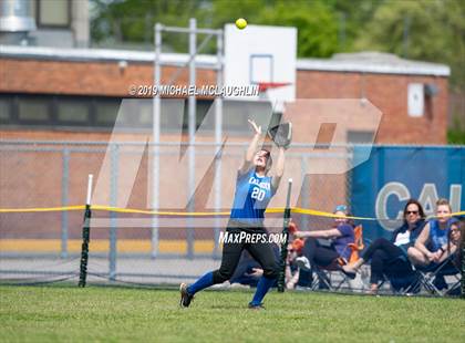 Thumbnail 2 in Seaford vs Calhoun (NYSPHSAA Sec 8 Class A Quarterfinal) photogallery.