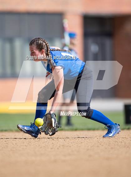 Thumbnail 1 in Seaford vs Calhoun (NYSPHSAA Sec 8 Class A Quarterfinal) photogallery.