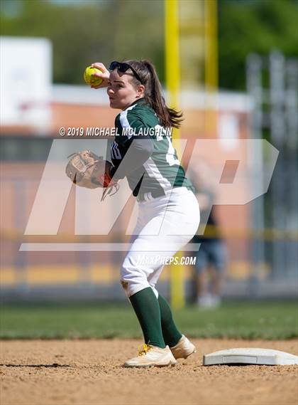 Thumbnail 1 in Seaford vs Calhoun (NYSPHSAA Sec 8 Class A Quarterfinal) photogallery.